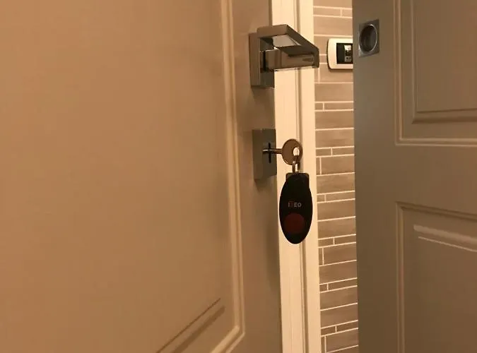 Smart-house Rent-rooms Free Parking B&B 3*