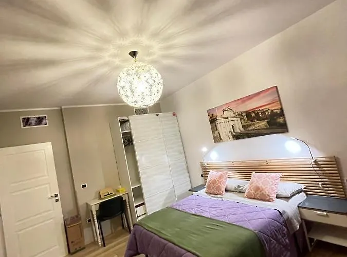 Smart-house Rent-rooms Free Parking B&B 베르가모