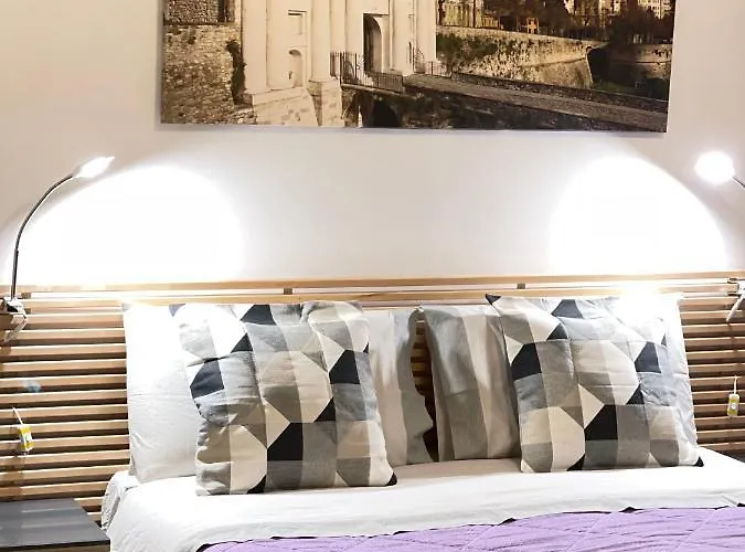 B&B Smart-house Rent-rooms Free Parking 3*