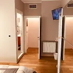 Smart-house-central-rent-rooms-free-parking 4*