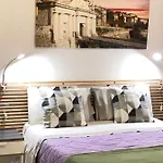 Bed & Breakfast Smart-house-central-rent-rooms-free-parking 4*