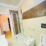 Smart-house-central-rent-rooms-free-parking 4* Bergamo