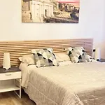Bed & Breakfast Smart-house-central-rent-rooms-free-parking