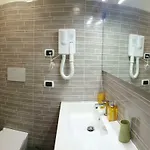 Bed & Breakfast Smart-house-central-rent-rooms-free-parking