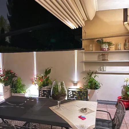 לינה וארוחת בוקר Smart House Luxury