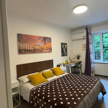 Smart-house-central-rent-rooms-with-air-conditioning Free Parking Oda ve Kahvaltı