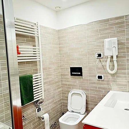 Smart-house-central-rent-rooms Bed & Breakfast