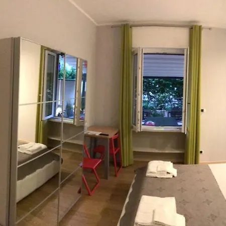 Smart-house-central-rent-rooms Bed & Breakfast 4*